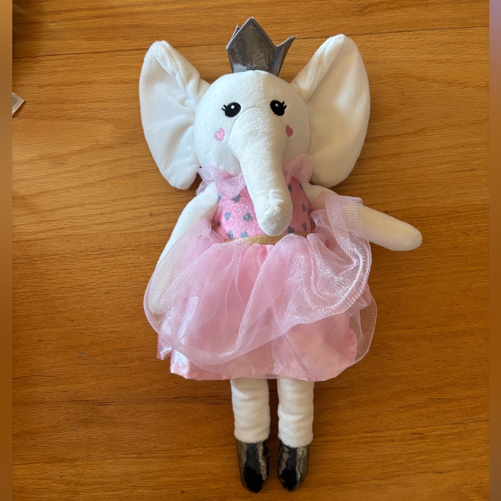Spark Create Imagine Ballerina White Elephant plush rattle doll (D5526)